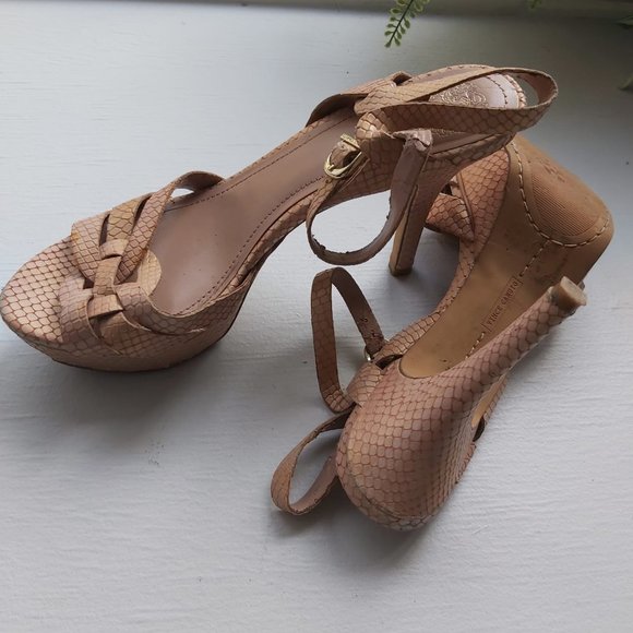PRE-LOVED Vince Camuto Heels Women's Size EU 37  NUDE BEIGE Ankle Strap Ladies - Picture 3 of 4